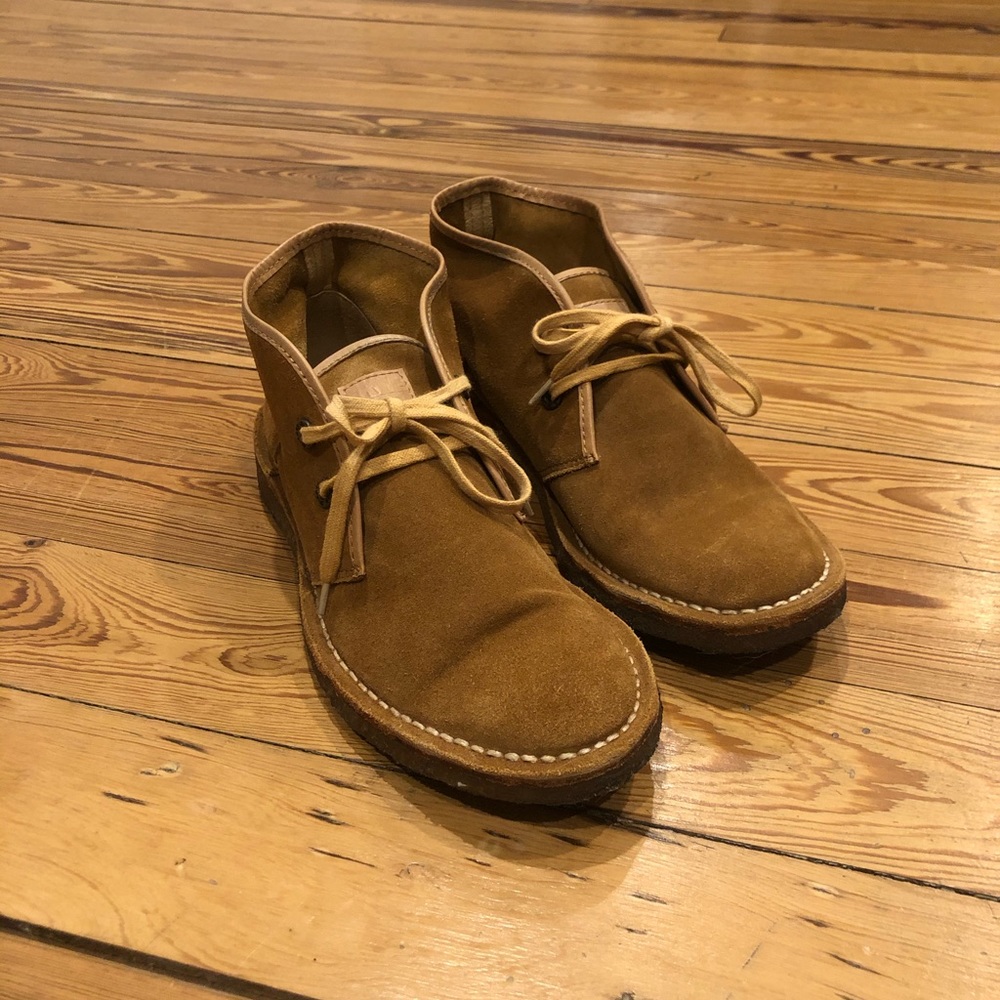 Frye Bailey Chukka Boots